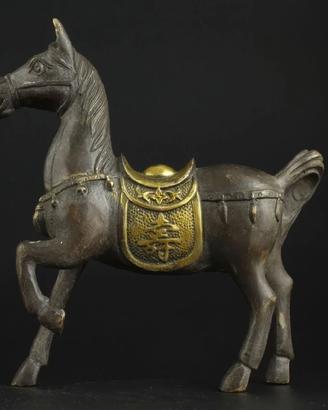 Statua cavallo dinastia Tang bronzo dorato - simbo