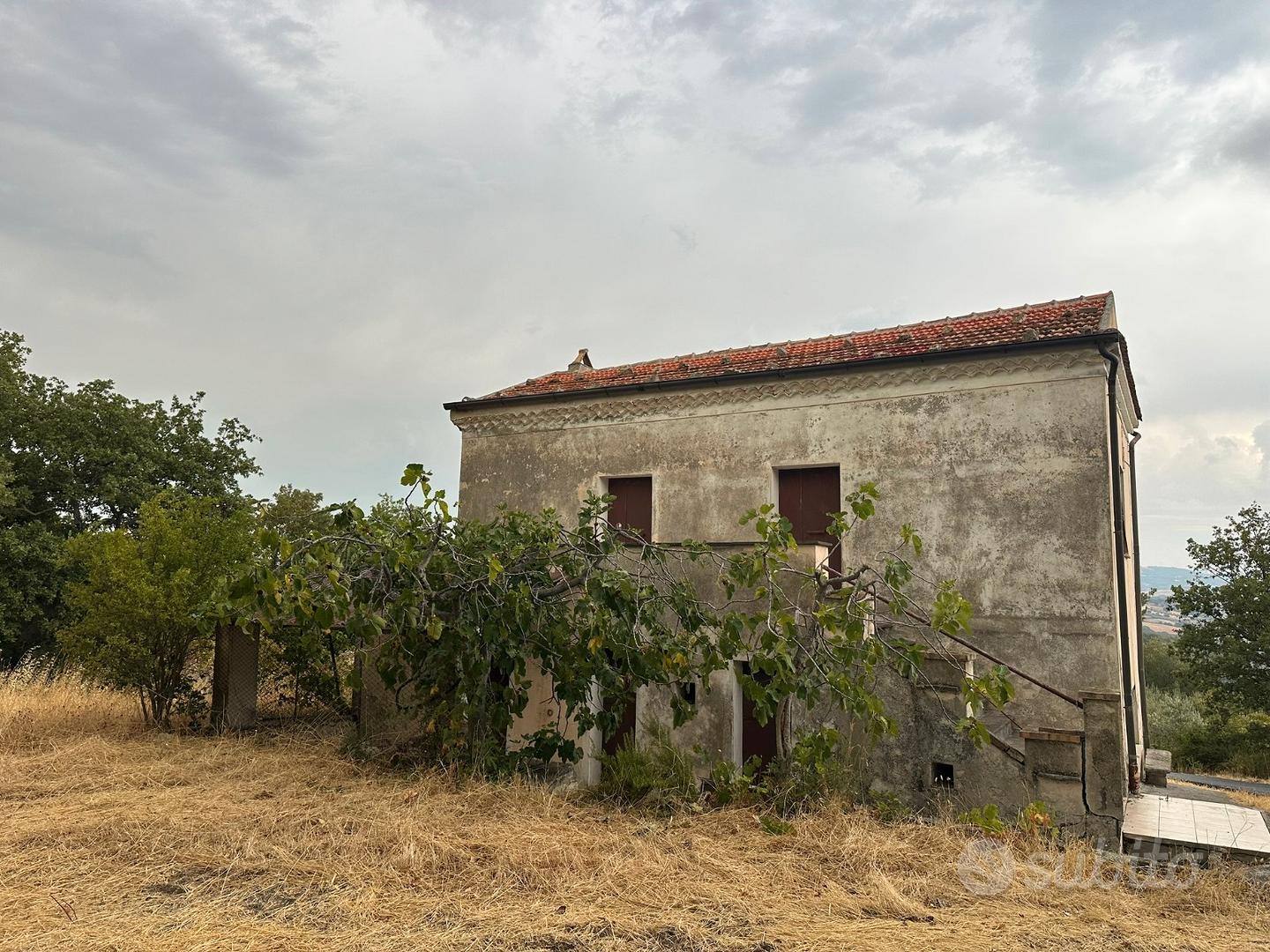Casolare in pietra con terreno circostante - Vista 5
