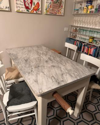 Tavolo da cucina vintage con piano in marmo