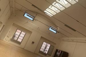 Laboratorio magazzino con uffici