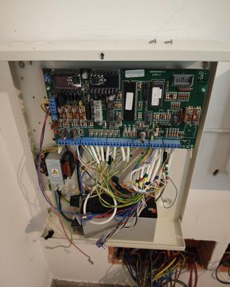 Centrale allarme COMPLETA Aritech CD7210S10X