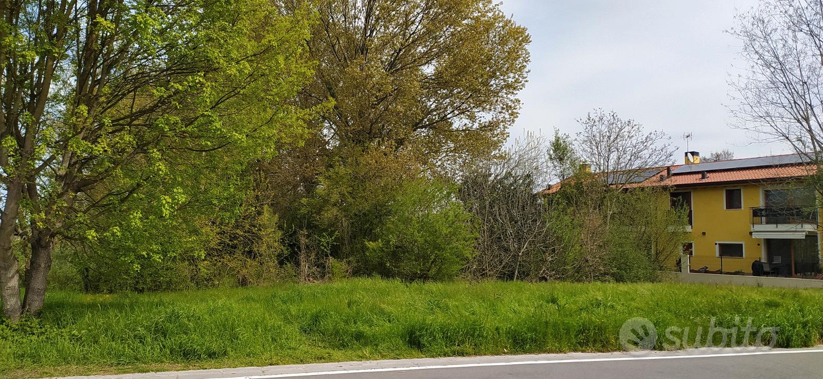 Terreno agricolo fronte strada - Vista 4