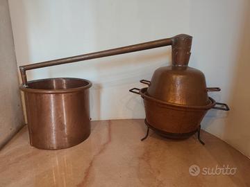 Alambicco Distillatore Storico in Rame