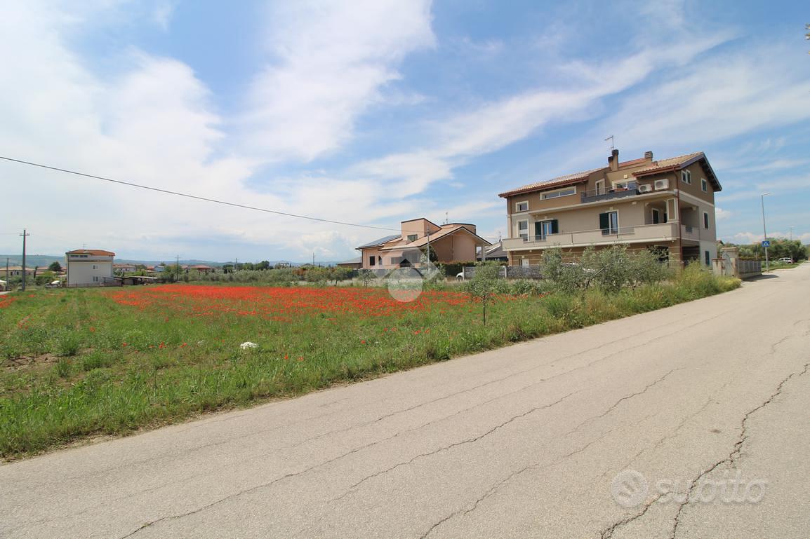TER. RESIDENZIALE A GIULIANOVA - Vista 4