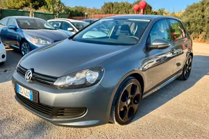 Volkswagen Golf 1.6 TDI DPF 5p. Highline Sportline