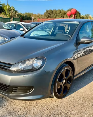 Volkswagen Golf 1.6 TDI DPF 5p. Highline Sportline