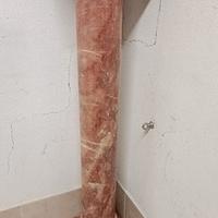 Colonna in marmo rosa/rosso