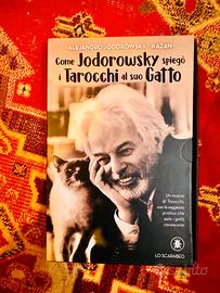 Come Jodorowsky Spiegò i Tarot al Suo Gatto