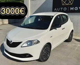 Lancia Ypsilon 1.2 69 CV GPL Ecochic Gold-NEOPATEN