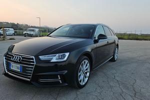 AUDI A4 2.0 TDI Business Sline