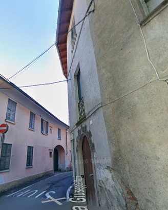 Bilocale ristrutturato con garage incluso