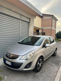 Opel Corsa 2012 Benzina/Gpl