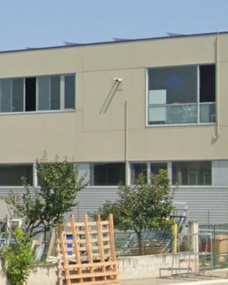 Locale 220mq 1° piano Zona Ind.le Mosciano S.A