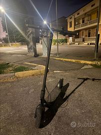 Monopattino ninebot F2 E