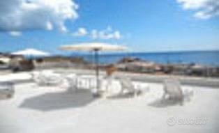 Lipari - casa baja a 150 mt dal mare