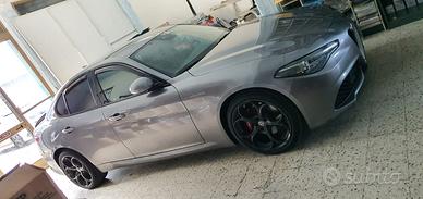 ALFA ROMEO Giulia 2.2 Turb210 CV AT8 AWD Q4 Veloce