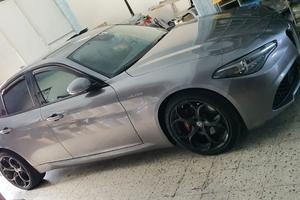 ALFA ROMEO Giulia 2.2 Turb210 CV AT8 AWD Q4 Veloce