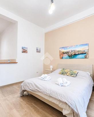 MONOLOCALE A BARI