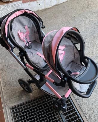 Passeggino giocattolo per bambole