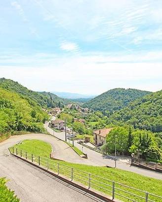 Terreno di 2100 m² a Palazzago