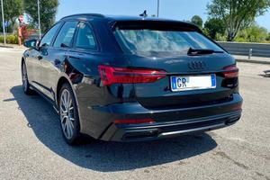 Audi A6 avant S-line sinistrata