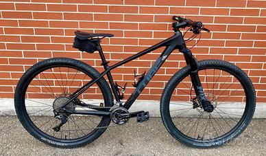 CUBE REACTION C:62 RACE CARBON BLACK size 17"