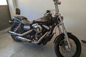 Harley-Davidson street bob  2010