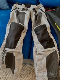 Pantaloni moto