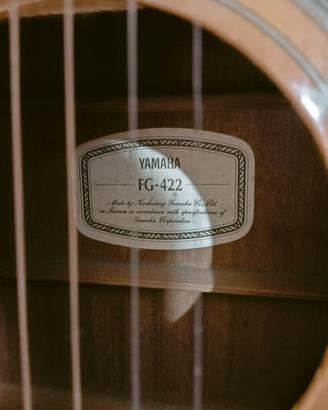 chitarra acustica Yamaha FG422