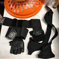 Guanti e fascia palestra