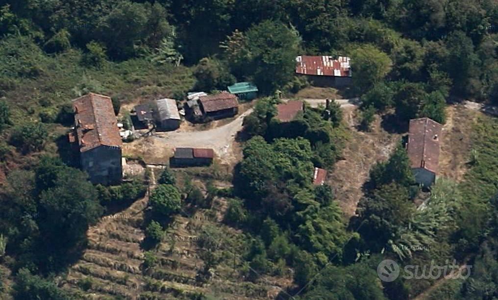 Rustico / Casale di 705 m² con più di 5 locali e b - Vista 2
