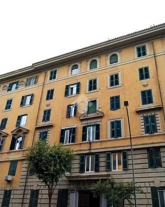 2 LOCALI A ROMA