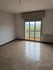 Luminoso appartamento ad angolo