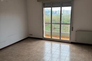 Luminoso appartamento ad angolo