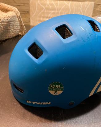 Set ginocchiere e casco