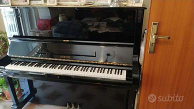 Pianoforte acustico Maeari