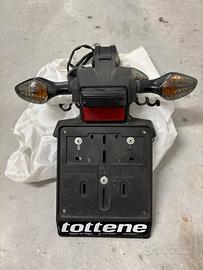 Porta targa e frecce Honda CB 650 F