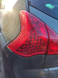 Fanale posteriore sinistro PEUGEOT 3008 del 2010