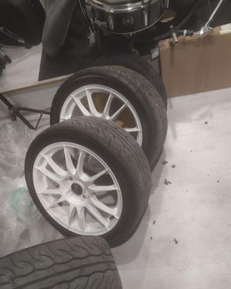 Oz ultraleggera 17 con gomme