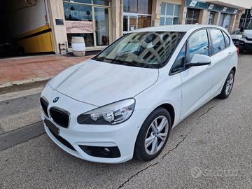 BMW 216d Active Tourer - Head-Up Display - Nav Pro