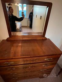 Comò con specchiera