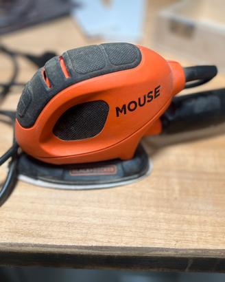 Levigatrice Black & Decker mouse