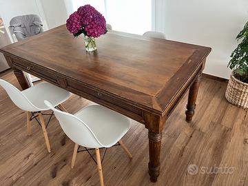 Tavolo da cucina in legno antico