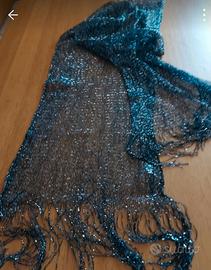 Stola leggera ed elegante nera/argento.Ved.descriz