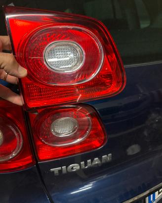 Faro posteriore tiguan portellone sinistro