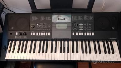 TASTIERA ARRANGER  YAMAHA PSR E 423