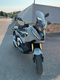 X adv 750