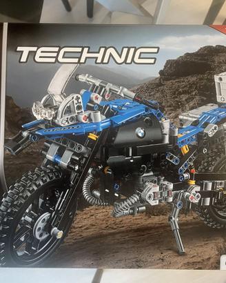 LEGO Technic 42063 BMW R 1200 GS Adventure–Complet