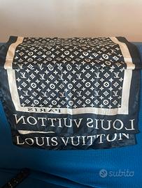 Foulard LV