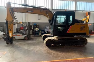 Escavatore SANY SY135C